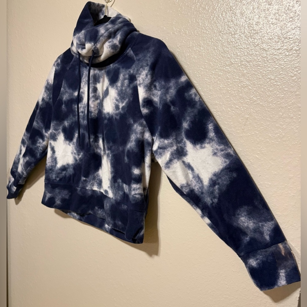 Old Navy Active Tie-Dye Cropped Fleece Cowl Neck Sweatshirt (SP) - Picture 3 of 4